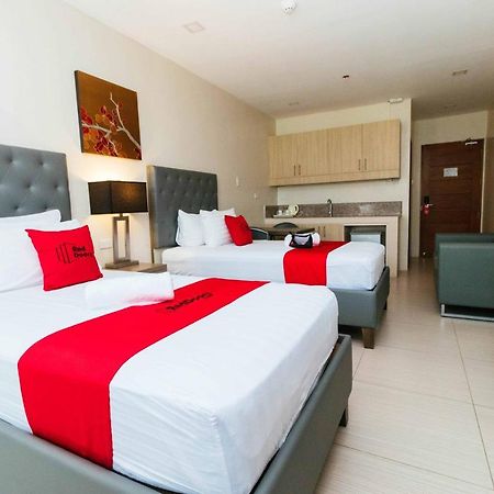 Reddoorz Premium @ Sampaloc Makati Hotel Makati City Exterior photo